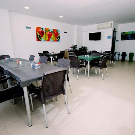 Hotel Blue Paradise Inn Turbo Extérieur photo